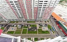 FlatRent Drahomanova 2a, Генератор! ліфти вода опалення!